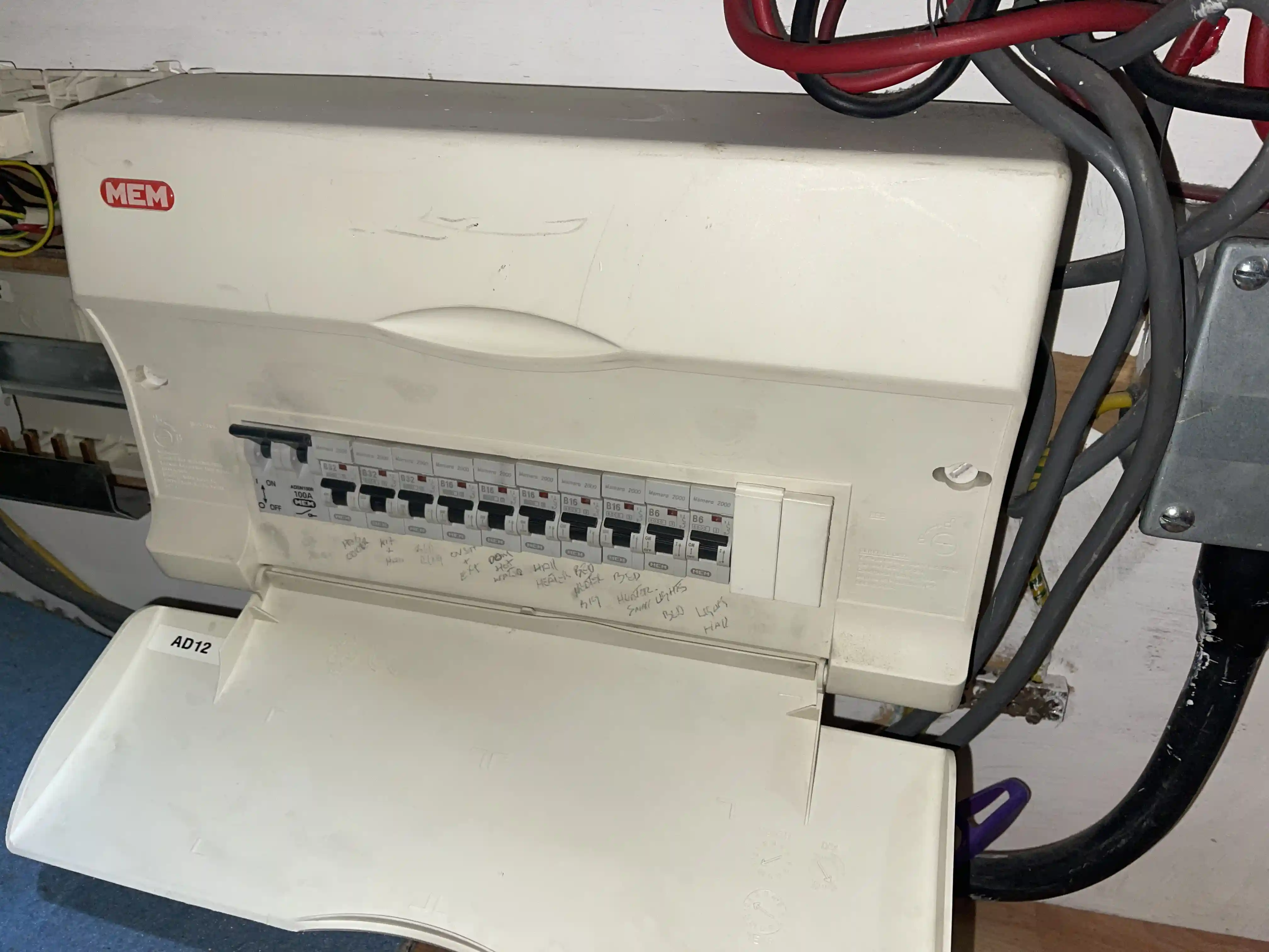 Lighting Experts - Illuminating Indoor and Outdoor Spaces